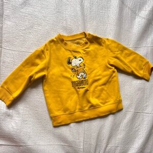 Uniqlo sweater shirt for unisex girl or boy  2-3 years old